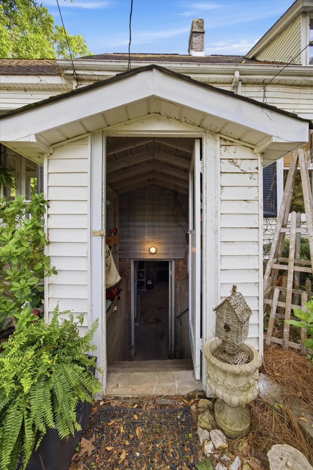 226 Lee Avenue Chickamauga, GA 30707