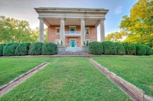 226 Lee Avenue Chickamauga, GA 30707