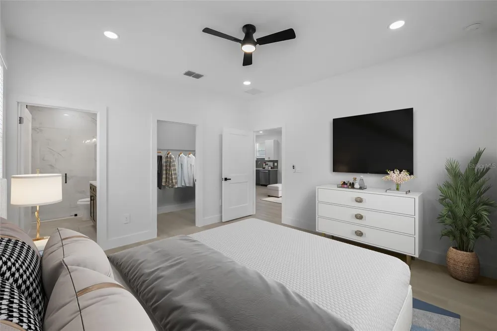 643 W 9TH STREET Lakeland, FL 33805