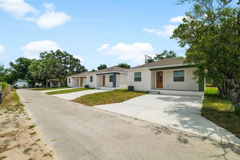 643 W 9TH STREET Lakeland, FL 33805