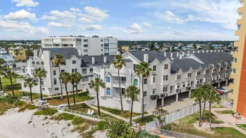 17960 GULF BOULEVARD #121