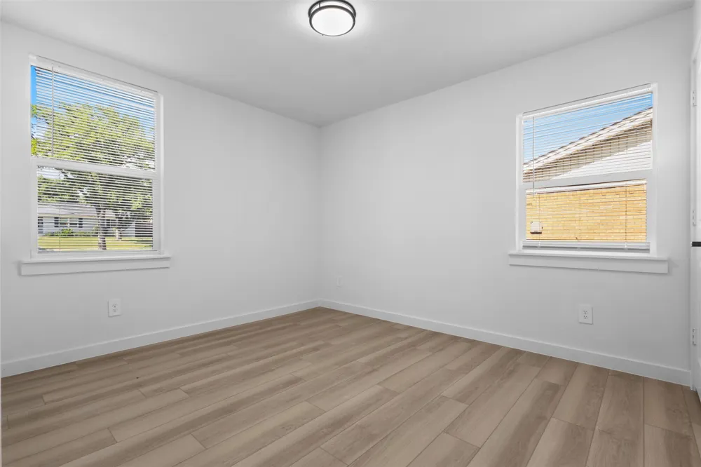 3022 Valwood Parkway Farmers Branch, TX 75234