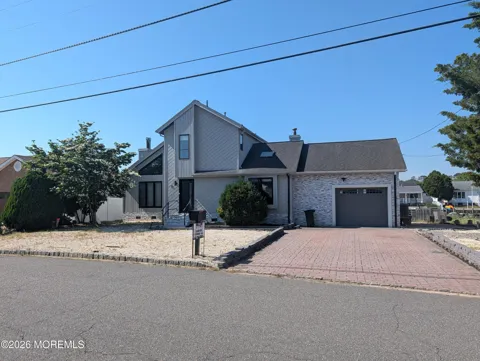 15 Parkers Point Boulevard