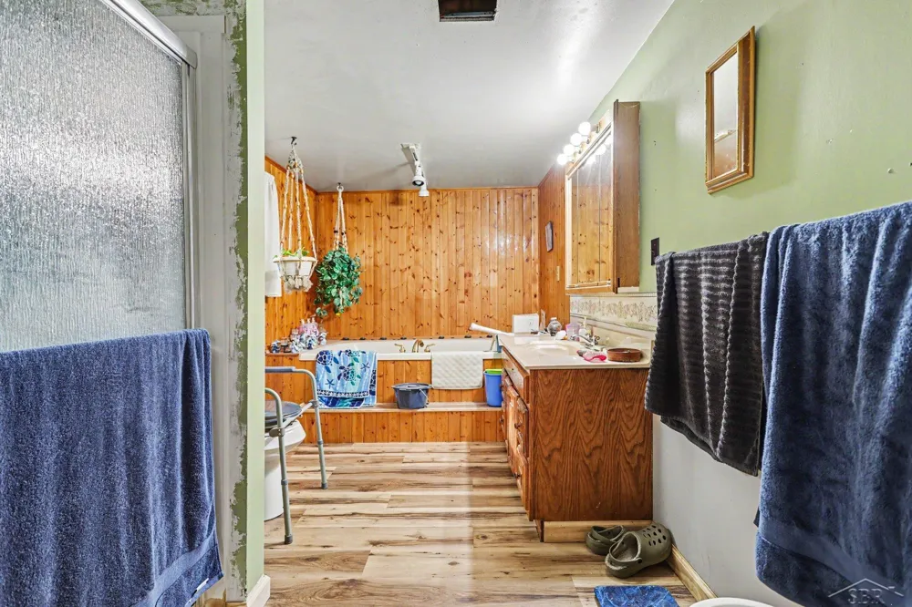 536 Warren Road Ovid Township, MI 49036