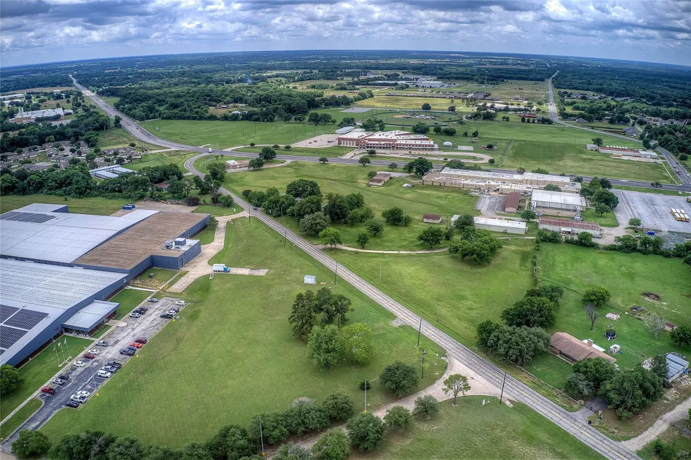 221 Maple Street Commerce, TX 75428