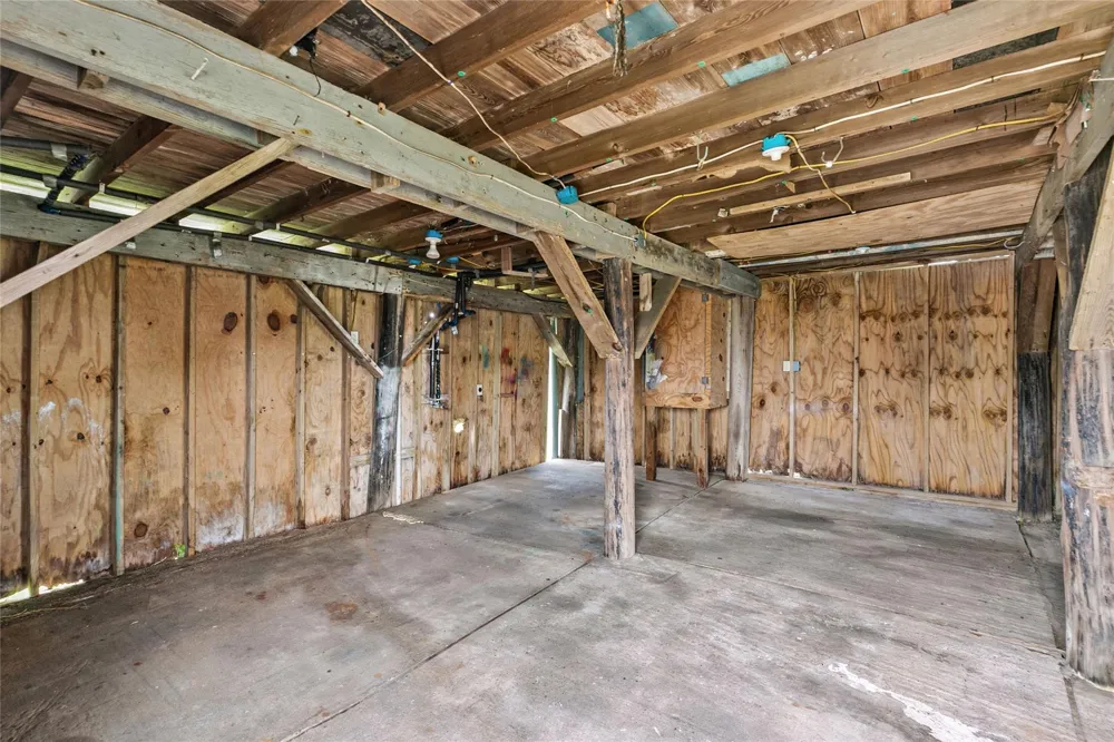 415 Treaty Drive Surfside Beach, TX 77541