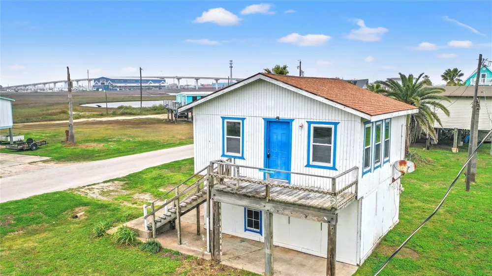 415 Treaty Drive Surfside Beach, TX 77541