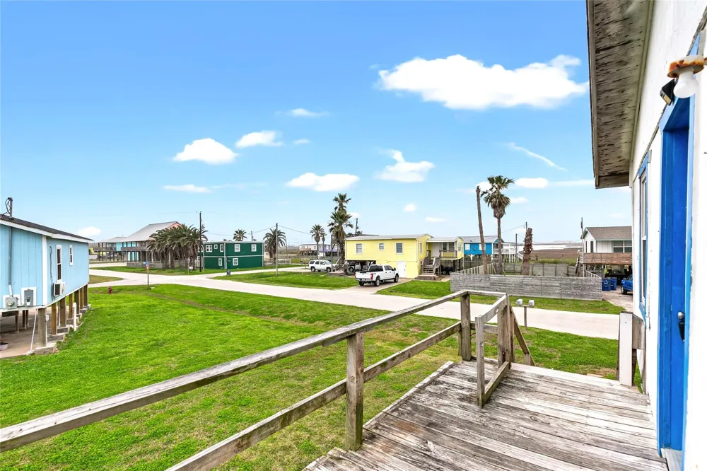 415 Treaty Drive Surfside Beach, TX 77541