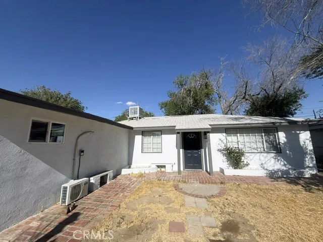 45320 Kingtree Lancaster, CA 93534