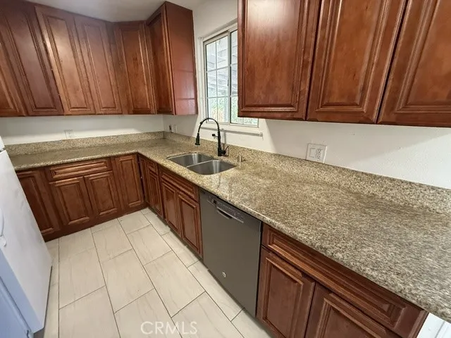 45320 Kingtree Lancaster, CA 93534