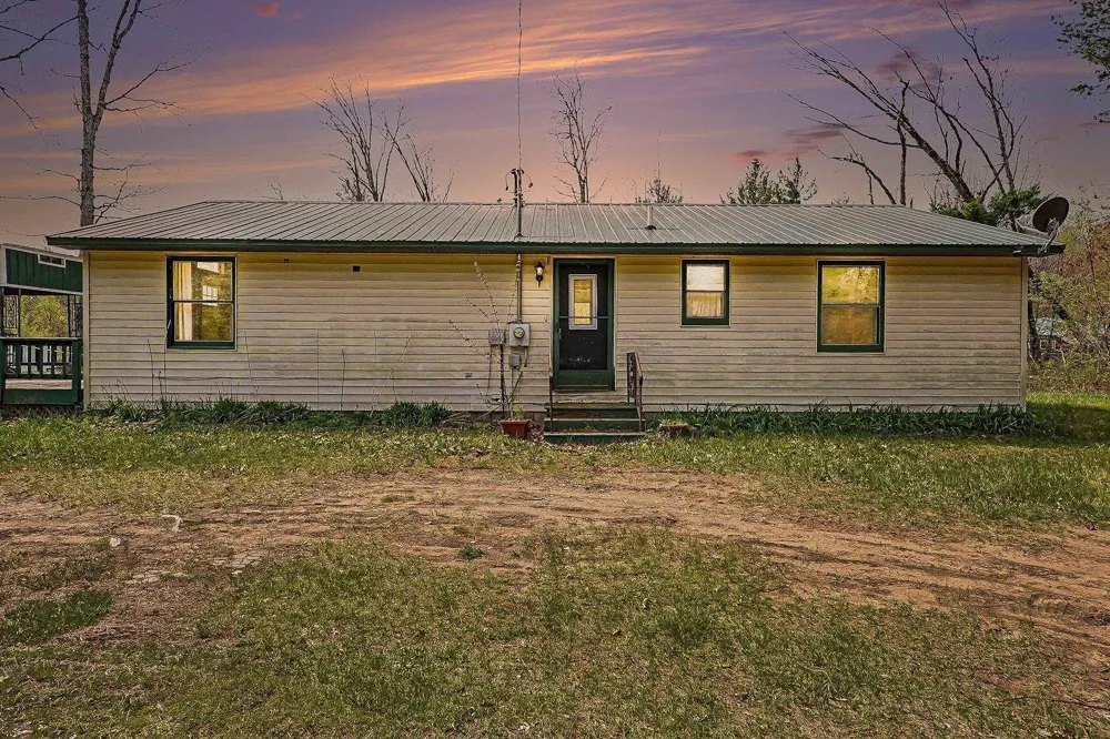 6595 Wickert Road Plainfield Township, MI 48739