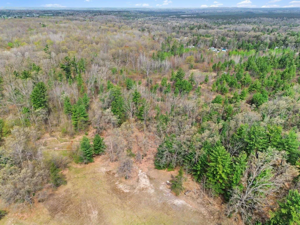 6595 Wickert Road Plainfield Township, MI 48739