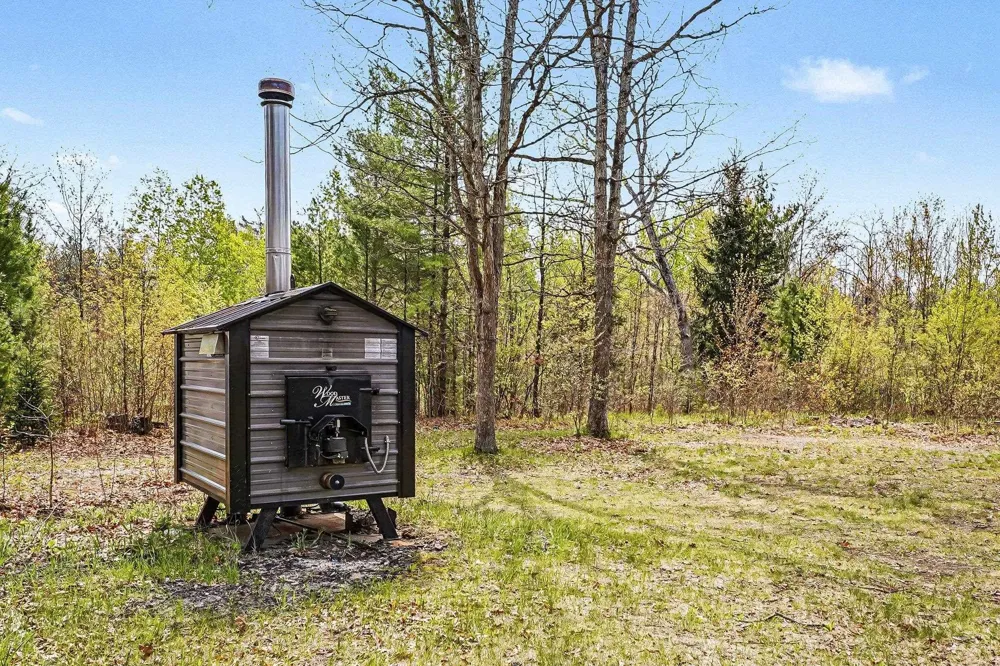 6595 Wickert Road Plainfield Township, MI 48739
