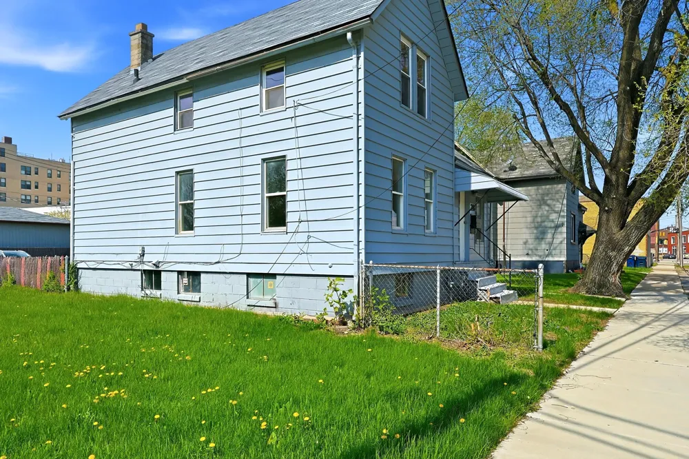 28 E Henry Street River Rouge, MI 48218