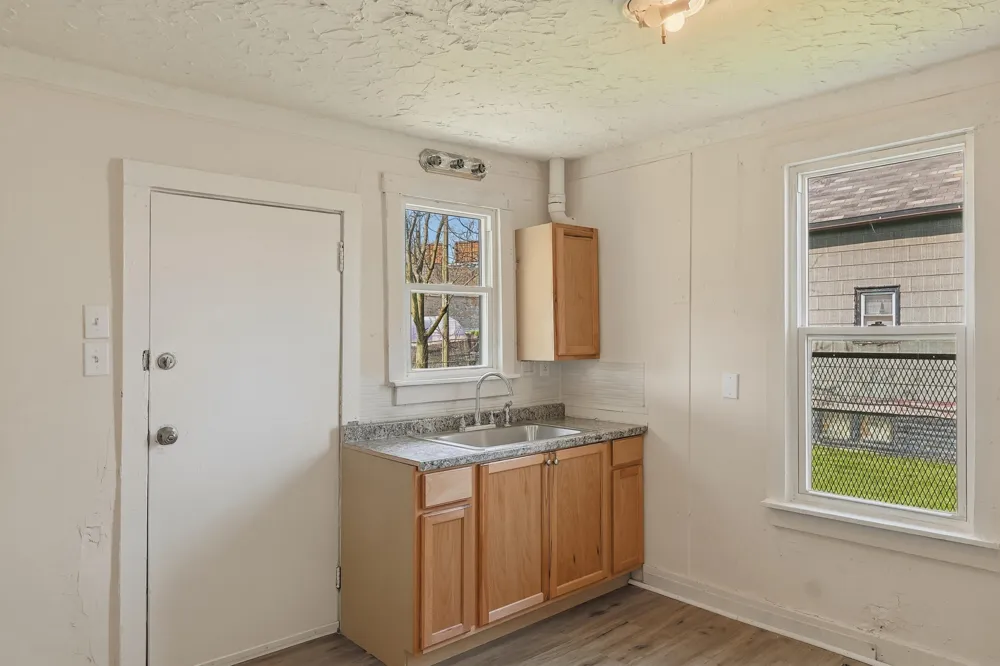 28 E Henry Street River Rouge, MI 48218