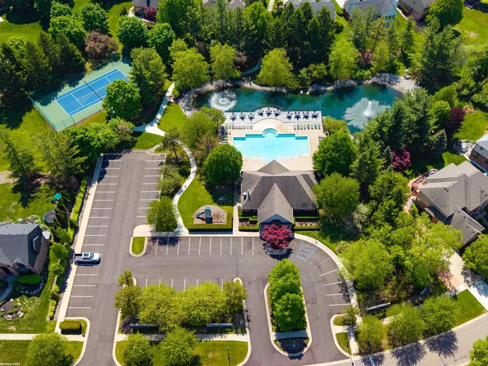 1368 Rock Valley Drive Rochester City, MI 48307