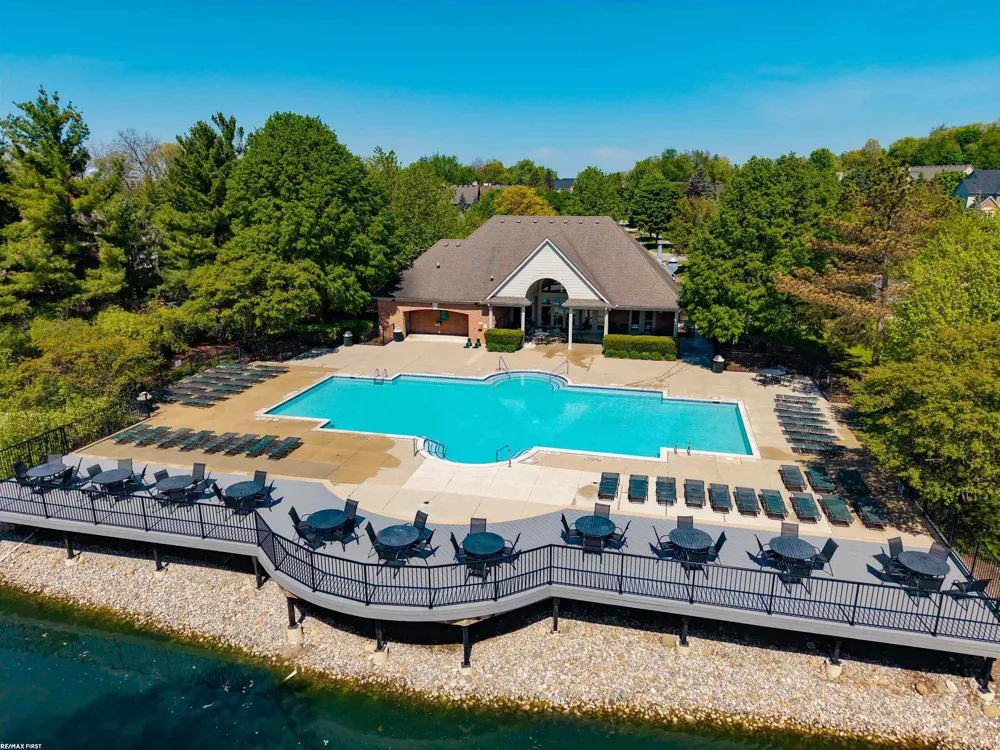 1368 Rock Valley Drive Rochester City, MI 48307