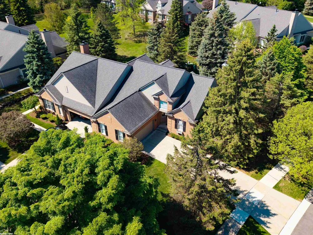 1368 Rock Valley Drive Rochester City, MI 48307