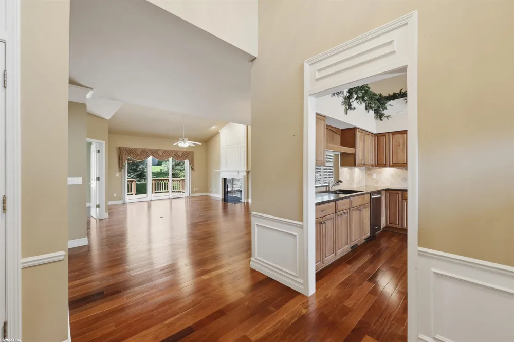 1368 Rock Valley Drive Rochester City, MI 48307