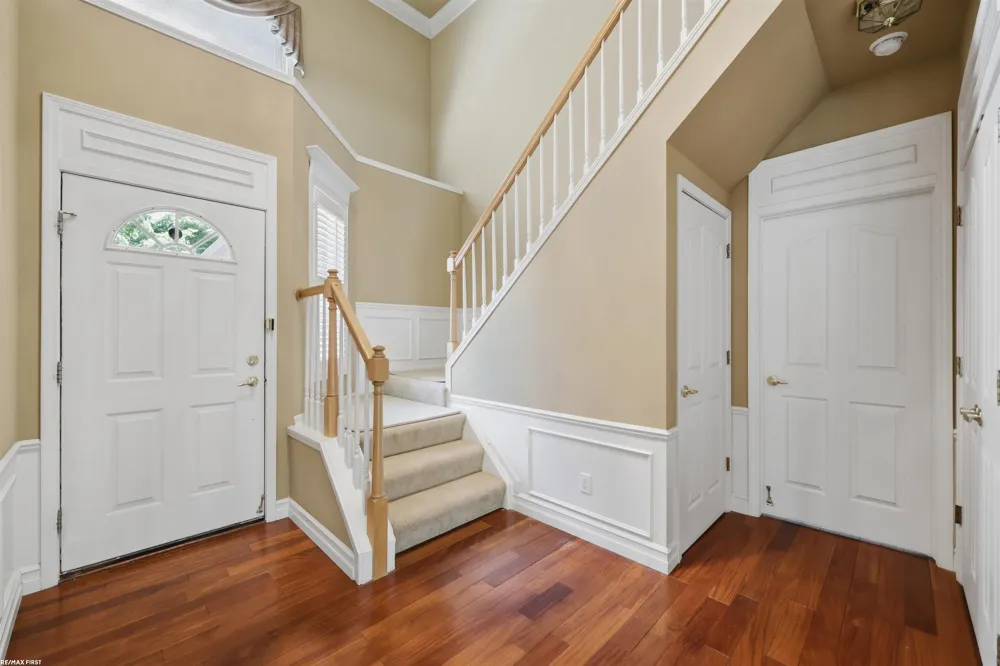 1368 Rock Valley Drive Rochester City, MI 48307