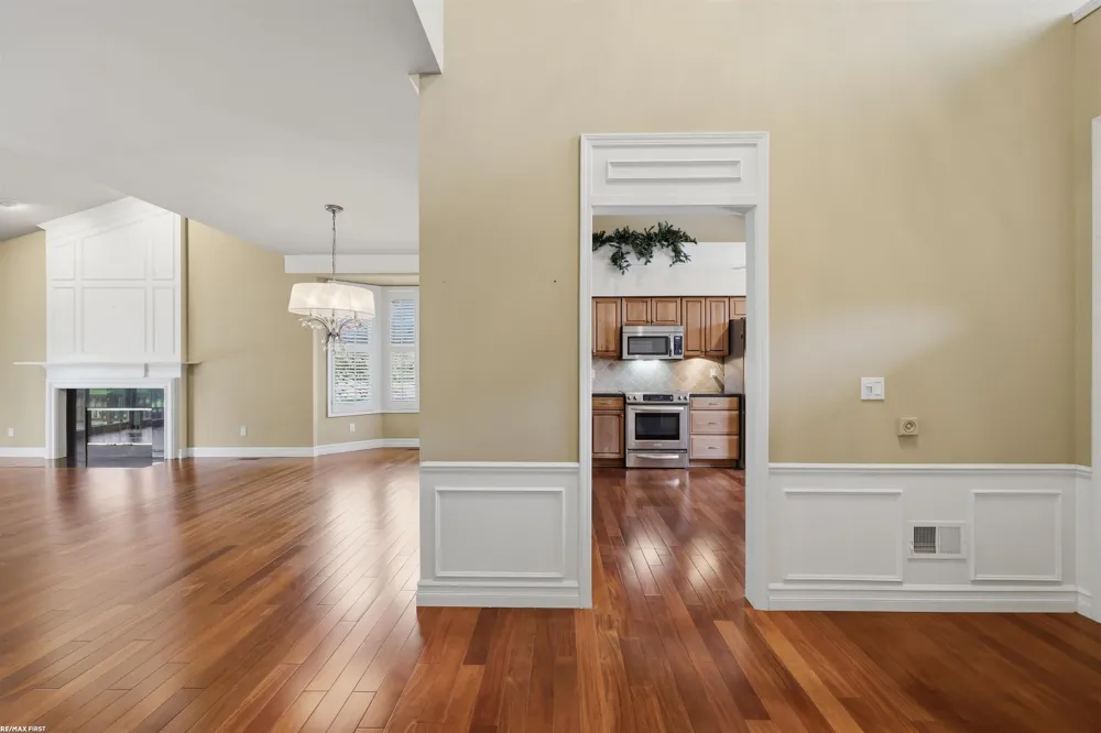 1368 Rock Valley Drive Rochester City, MI 48307