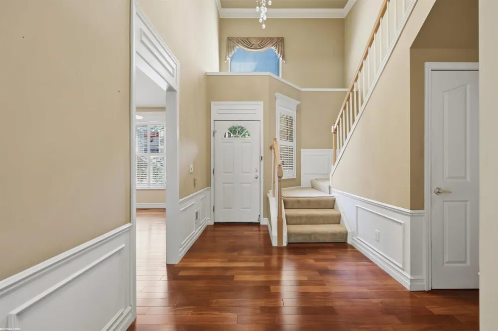 1368 Rock Valley Drive Rochester City, MI 48307