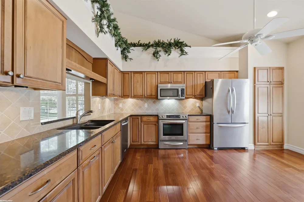 1368 Rock Valley Drive Rochester City, MI 48307