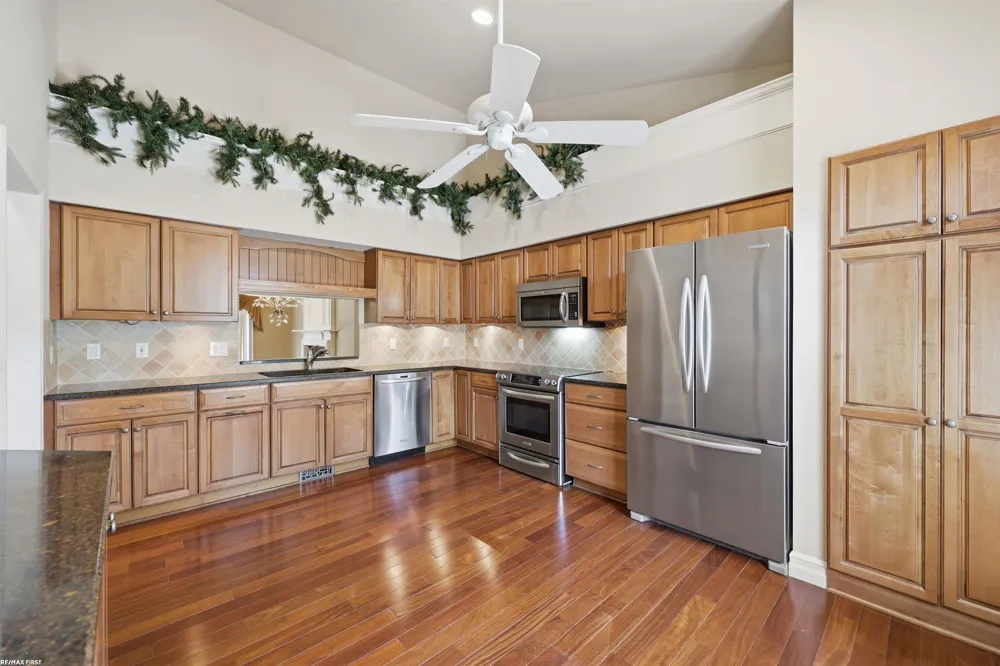 1368 Rock Valley Drive Rochester City, MI 48307