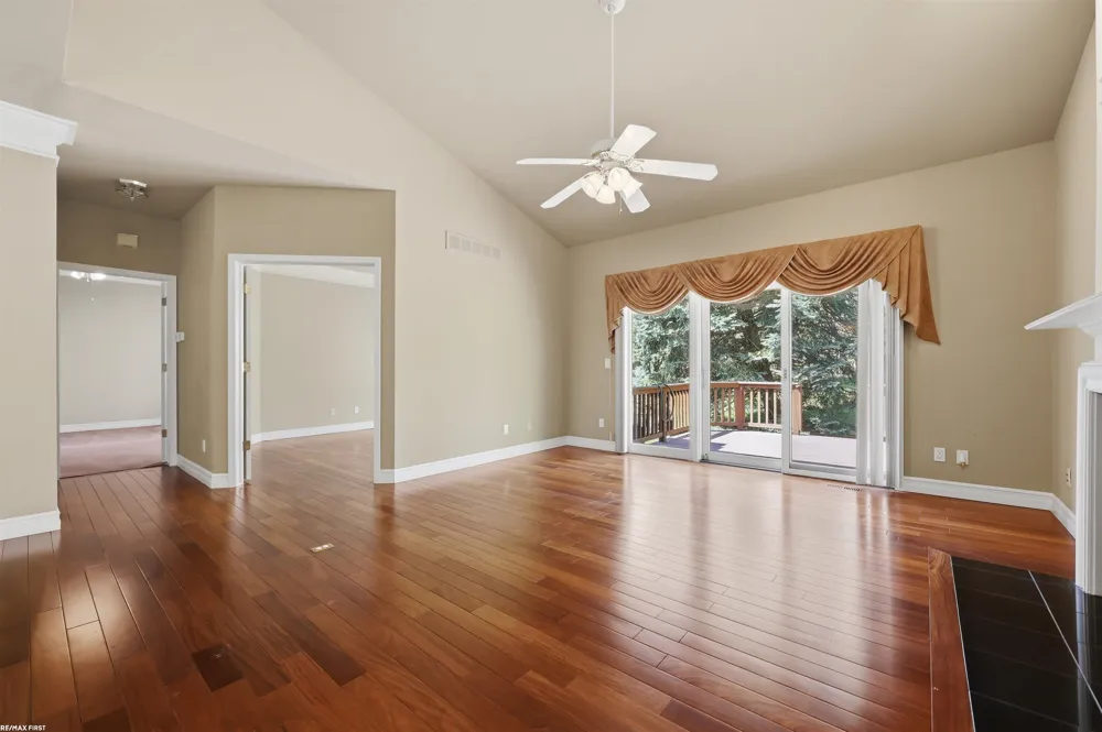 1368 Rock Valley Drive Rochester City, MI 48307