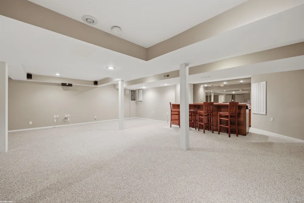 1368 Rock Valley Drive Rochester City, MI 48307