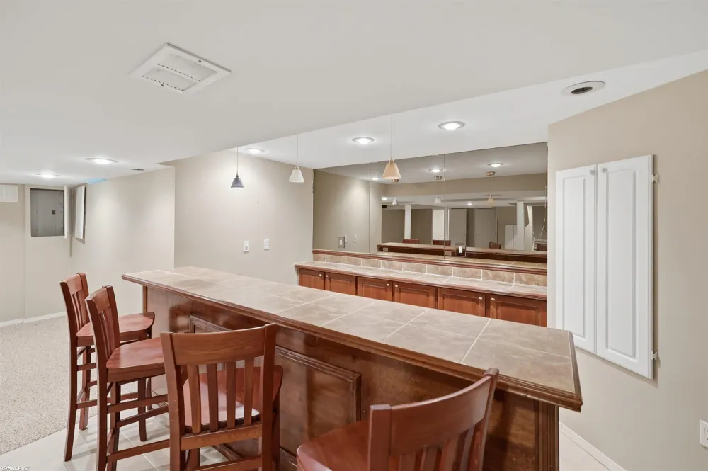 1368 Rock Valley Drive Rochester City, MI 48307