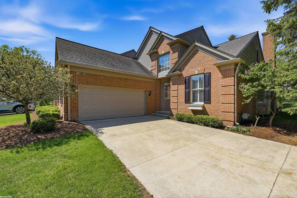 1368 Rock Valley Drive Rochester City, MI 48307