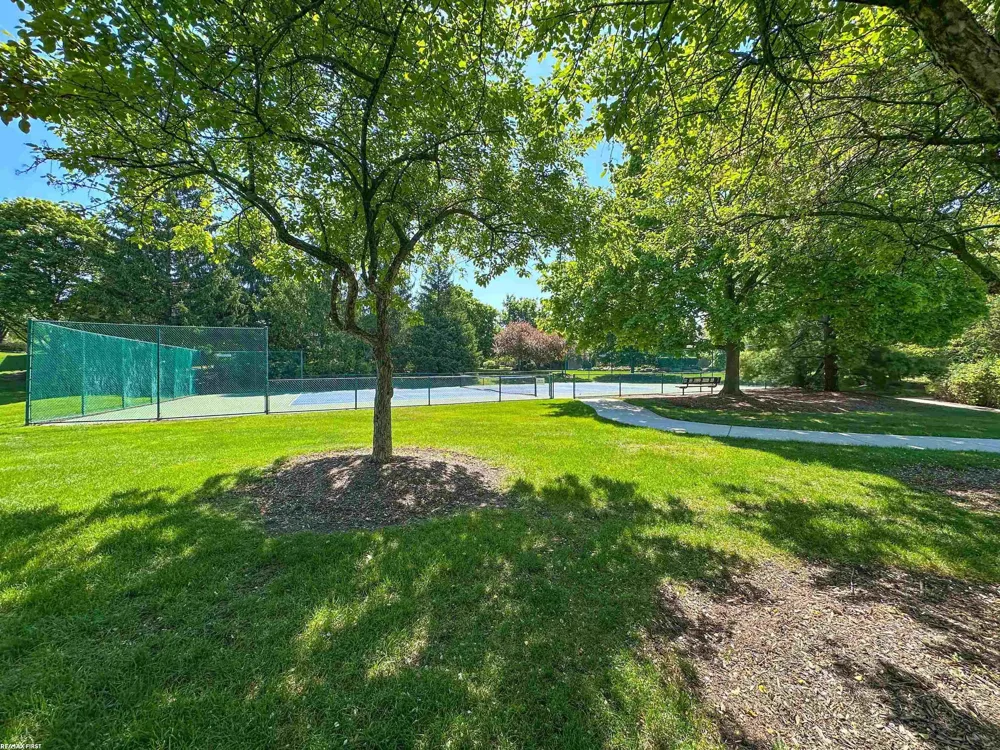 1368 Rock Valley Drive Rochester City, MI 48307