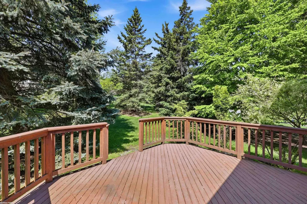 1368 Rock Valley Drive Rochester City, MI 48307
