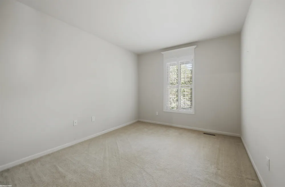 1368 Rock Valley Drive Rochester City, MI 48307