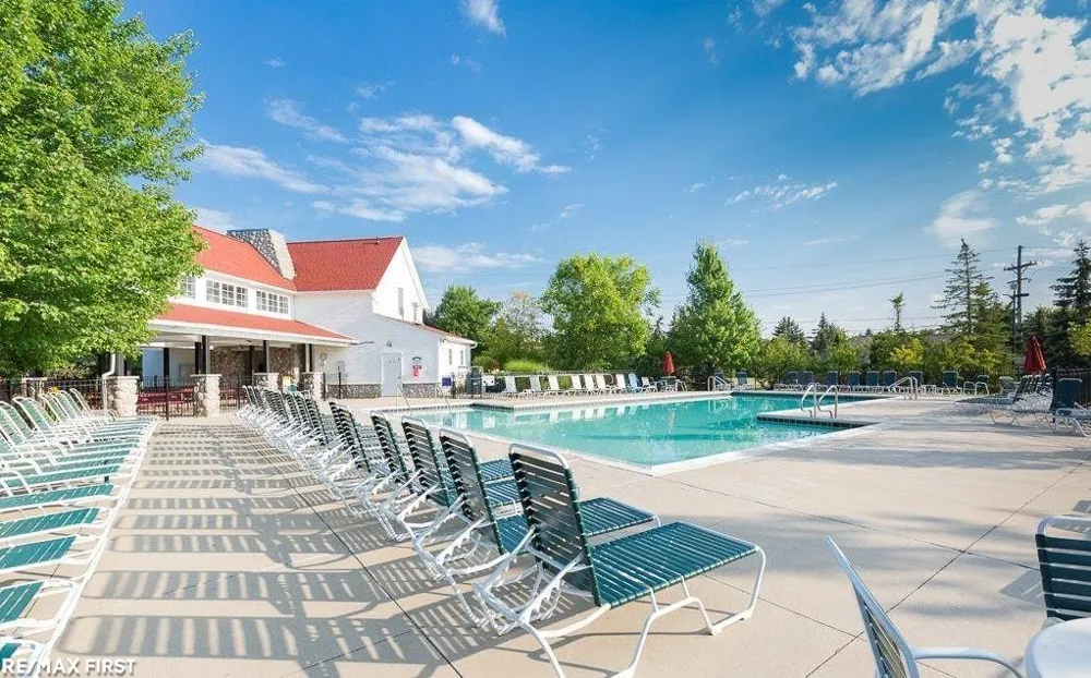 1368 Rock Valley Drive Rochester City, MI 48307