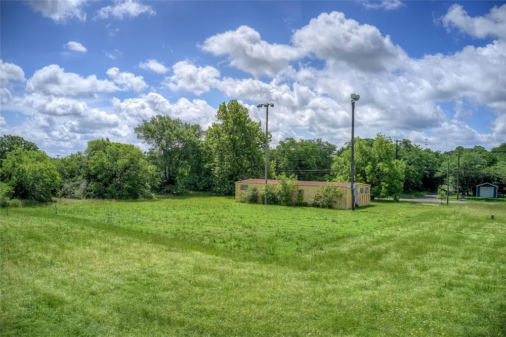 414 Neal Street Commerce, TX 75428