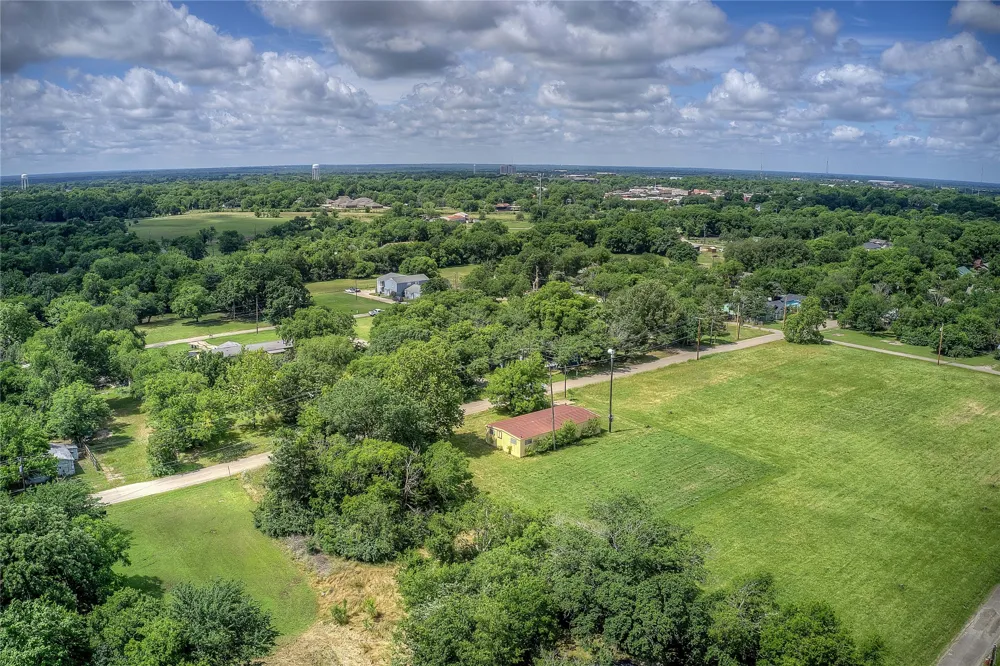 414 Neal Street Commerce, TX 75428