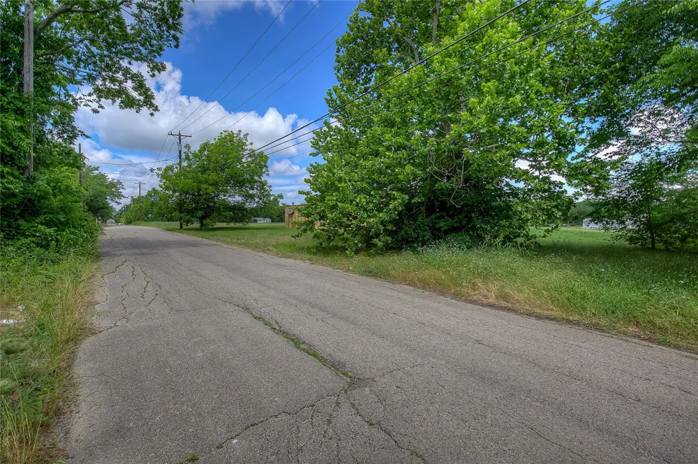 414 Neal Street Commerce, TX 75428