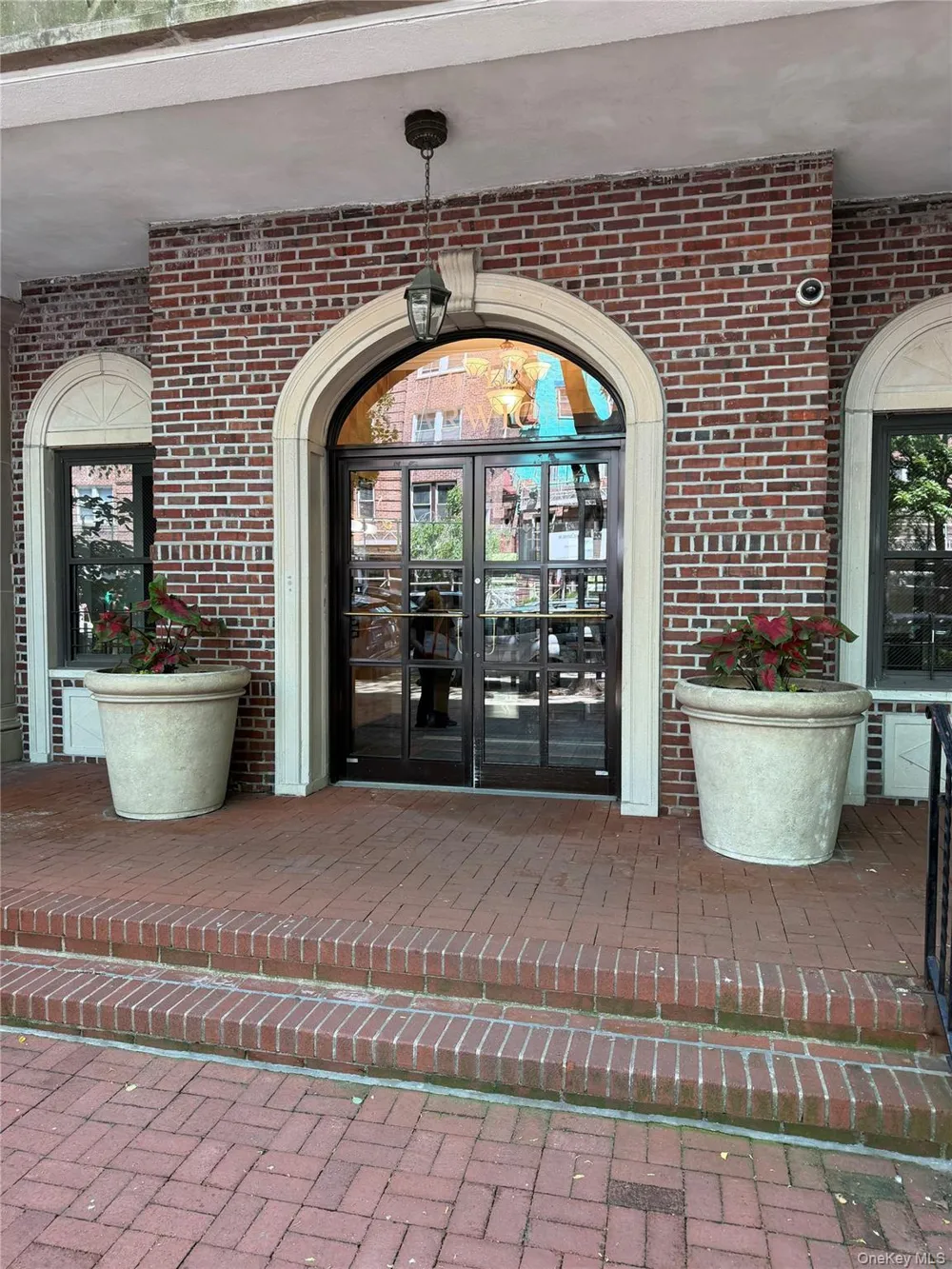 76-12 35th Avenue #5k Jackson Heights, NY 11372