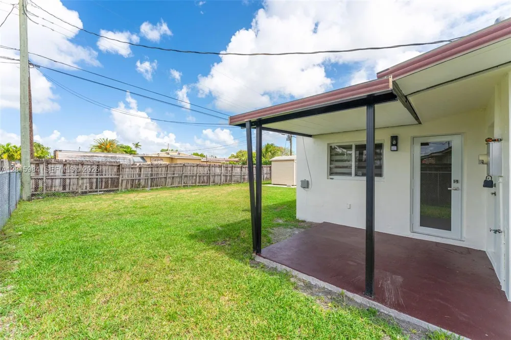 4211 SW 97th Pl Miami, FL 33165