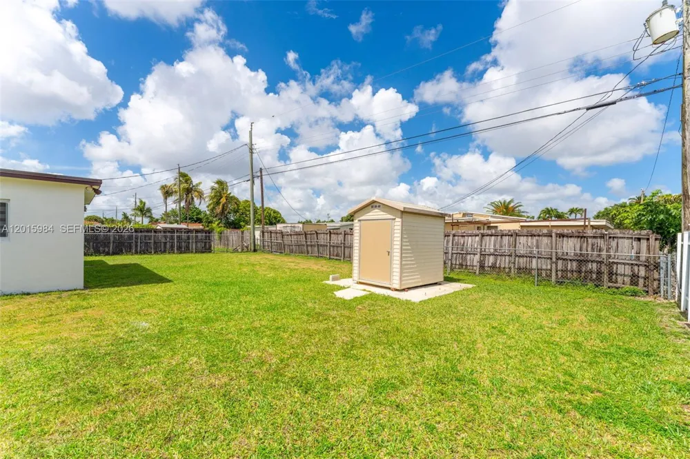 4211 SW 97th Pl Miami, FL 33165