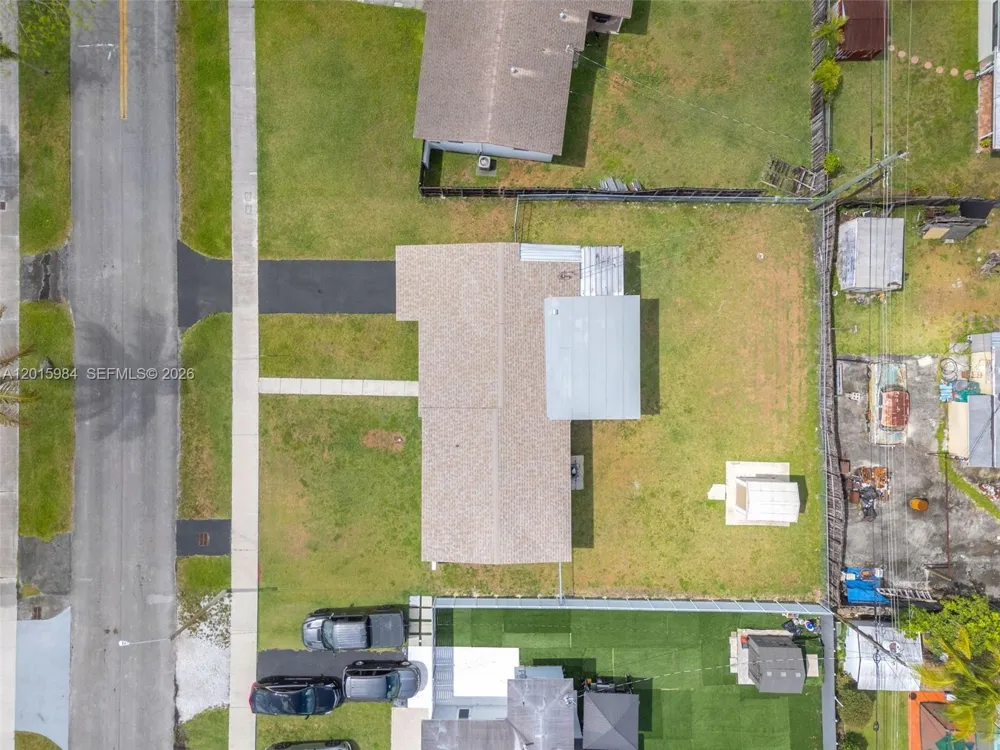 4211 SW 97th Pl Miami, FL 33165