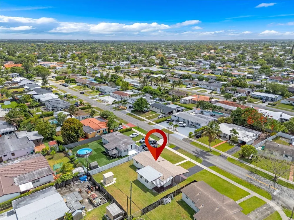 4211 SW 97th Pl Miami, FL 33165