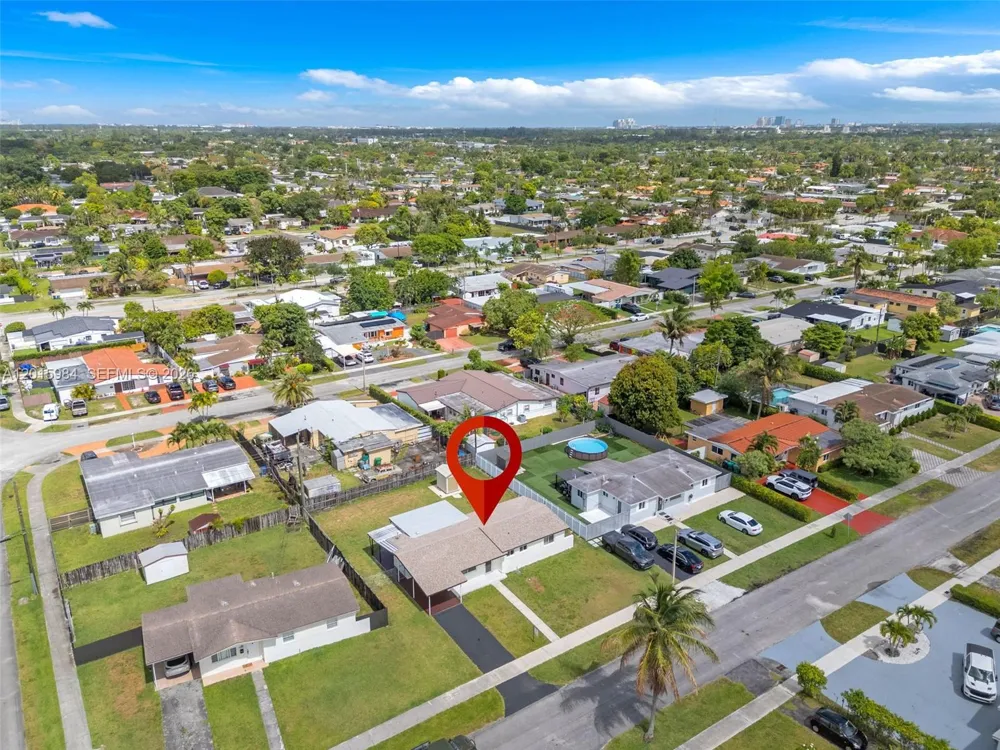 4211 SW 97th Pl Miami, FL 33165