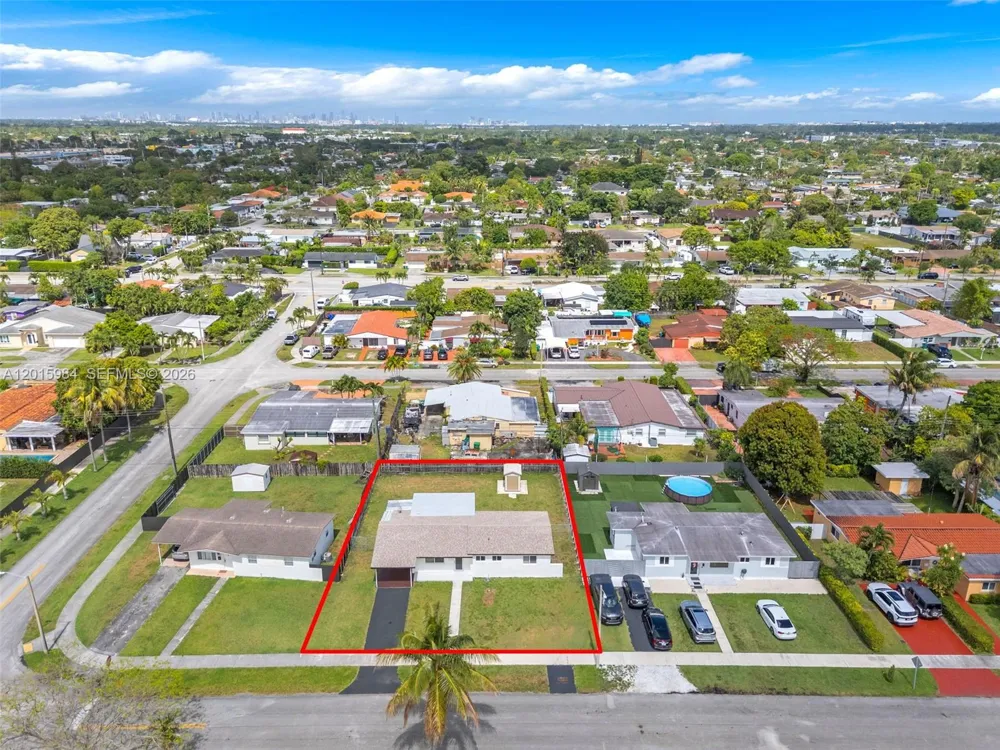 4211 SW 97th Pl Miami, FL 33165