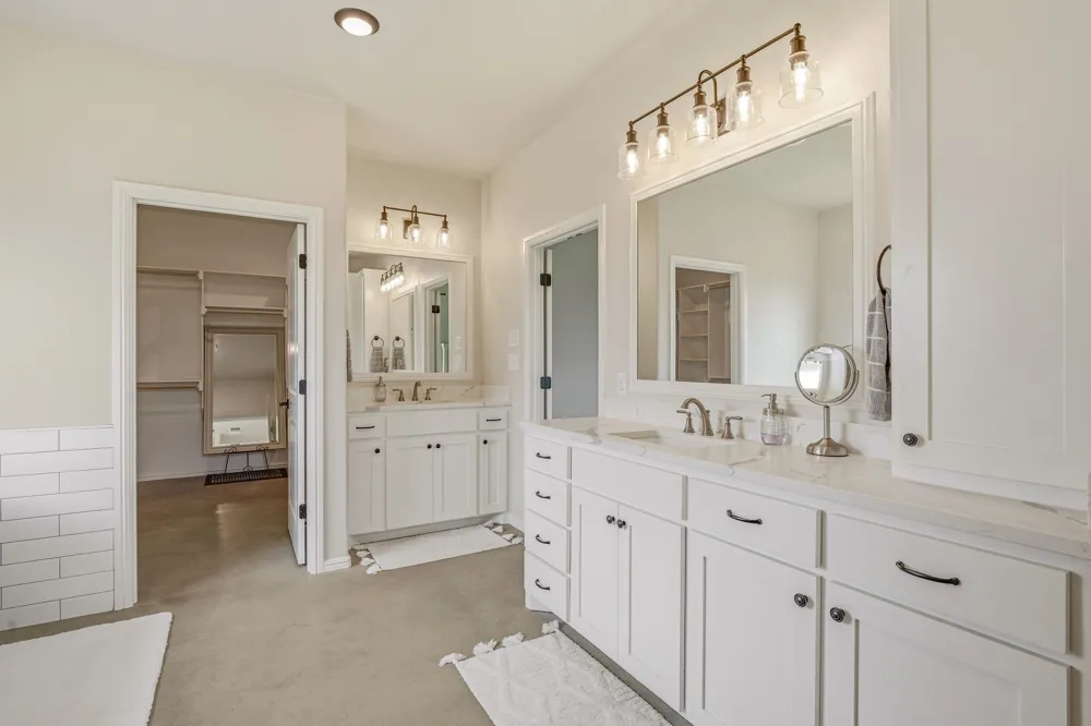 2025 Schooner Way Bluff Dale, TX 76433