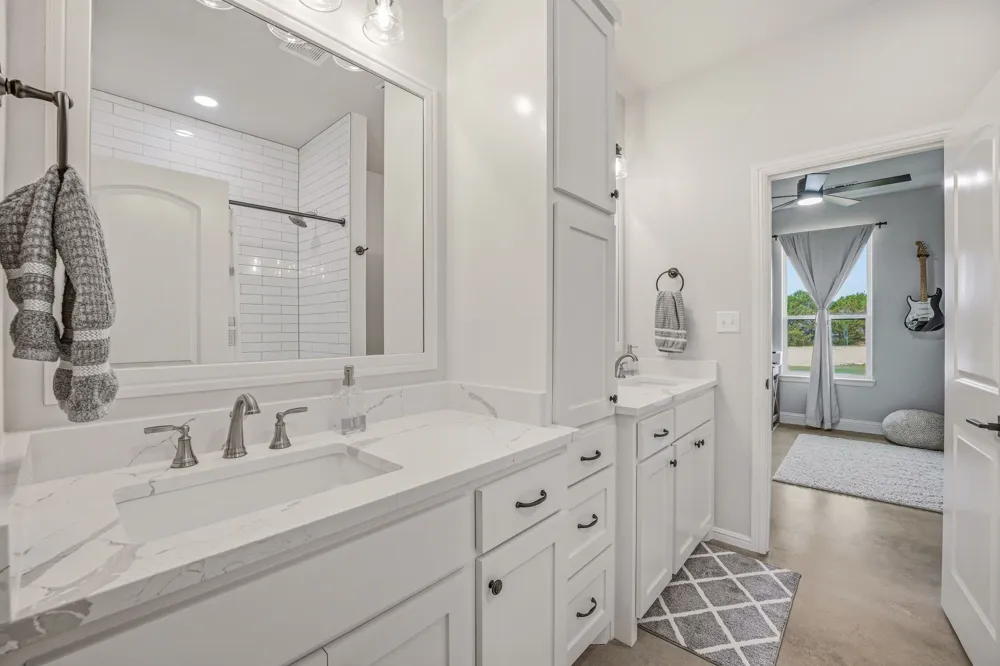 2025 Schooner Way Bluff Dale, TX 76433