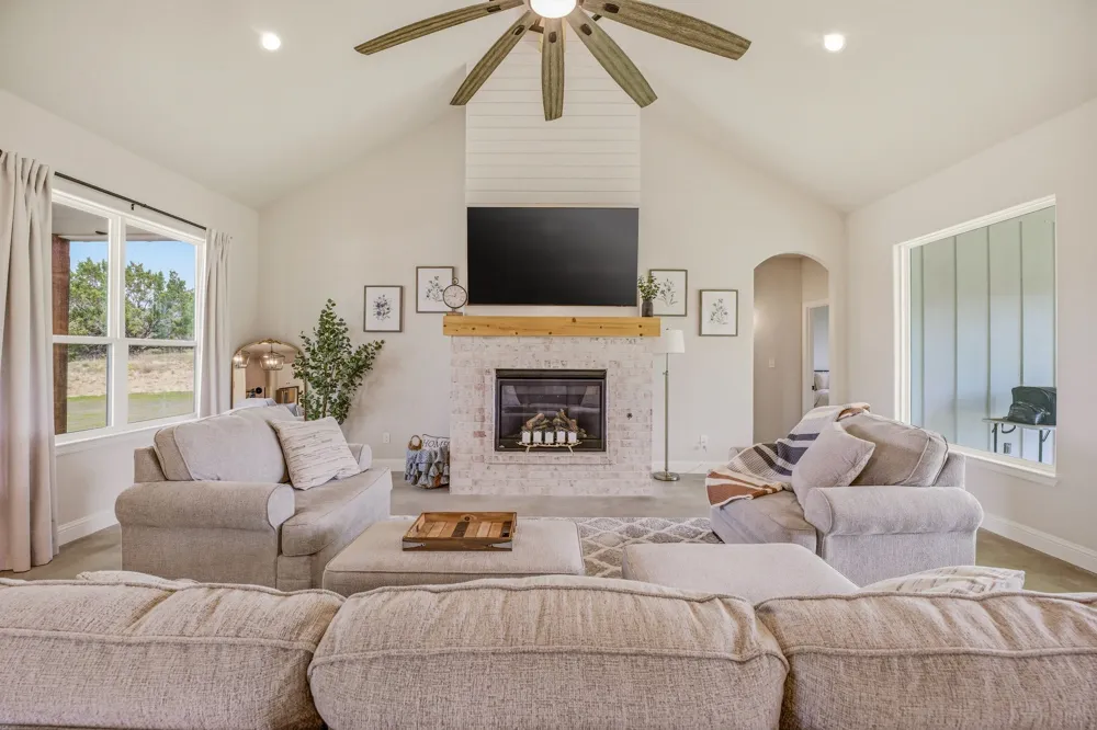 2025 Schooner Way Bluff Dale, TX 76433