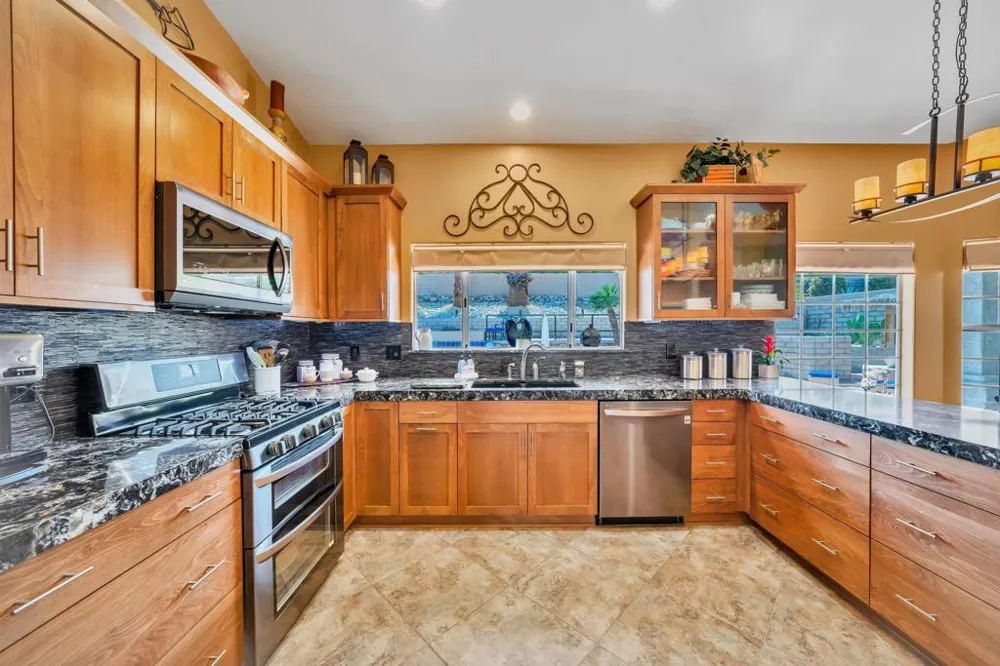 73095 Deer Grass Drive Palm Desert, CA 92260